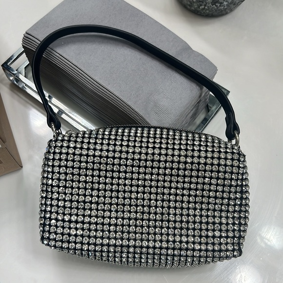 Steve Madden Rhinestone Slides With Chain Bag. - Picture 3 of 5